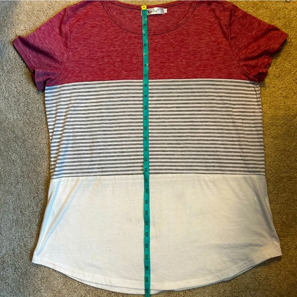 Color Block Tee - Picture 3 of 6